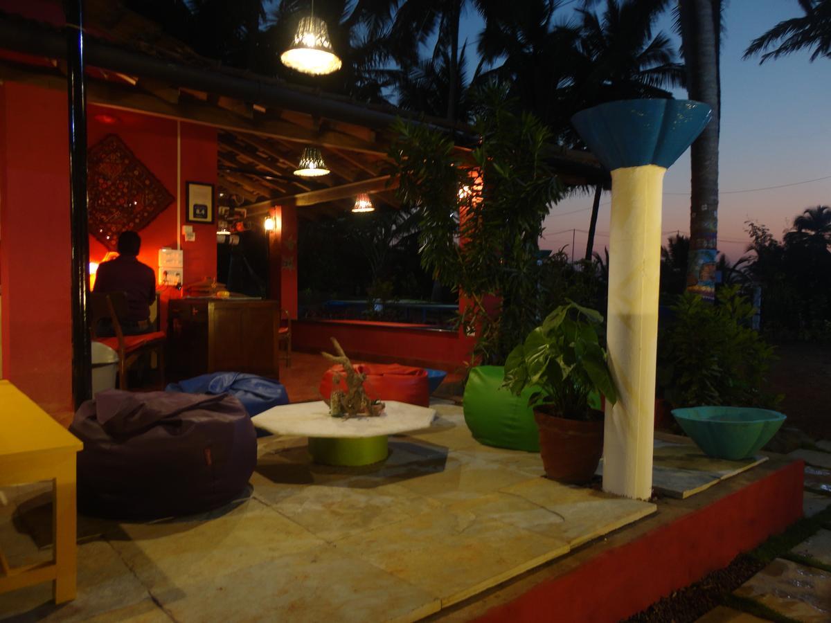 The Yuppi Hippi Female Hostel Anjuna Ngoại thất bức ảnh