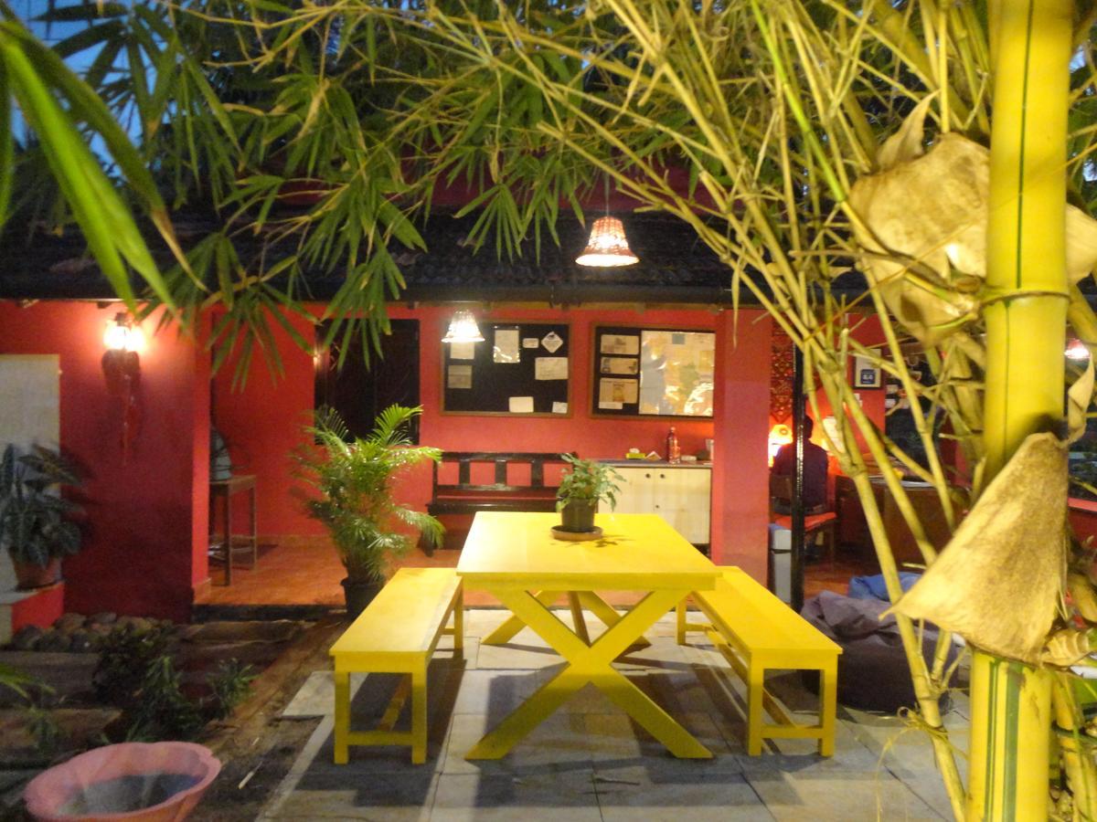 The Yuppi Hippi Female Hostel Anjuna Ngoại thất bức ảnh