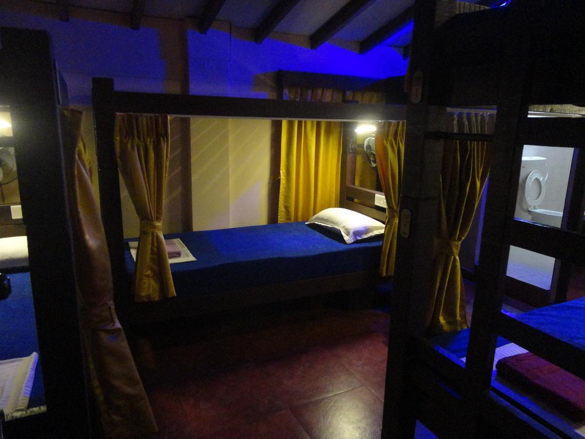 The Yuppi Hippi Female Hostel Anjuna Ngoại thất bức ảnh